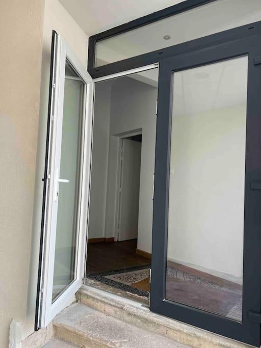 Apartament Cosy T3 Centre Reims/Pkg Prive Zewnętrze zdjęcie